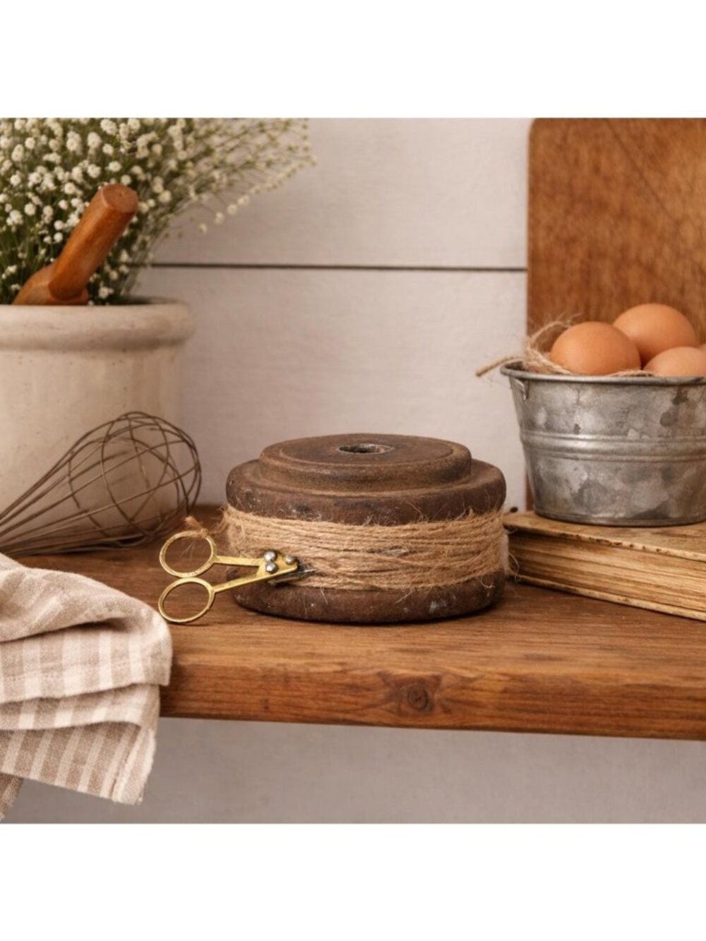 Primitive Flat Twine Wooden Spool & Scissors Rustic Farmhouse Decor